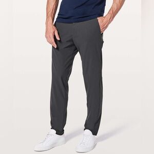LULULEMON Men’s Commission Pant Slim *Warpstreme Obsidian Gray Sz 33
